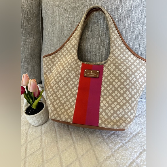 Kate Spade New York Classic Spade Stucco Hobo Bag - Picture 1 of 7